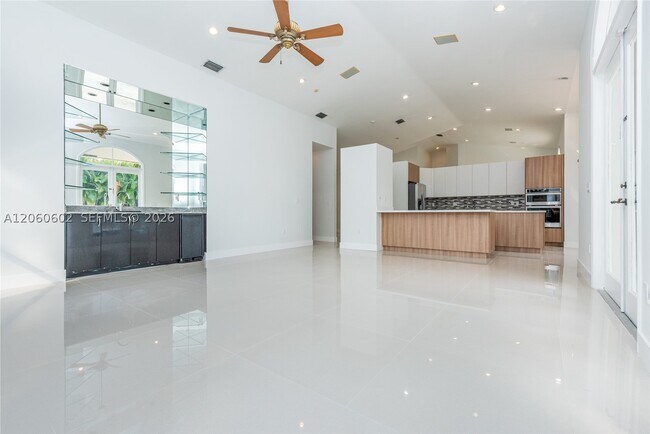 Building Photo - 8198 SW 84th Terrace