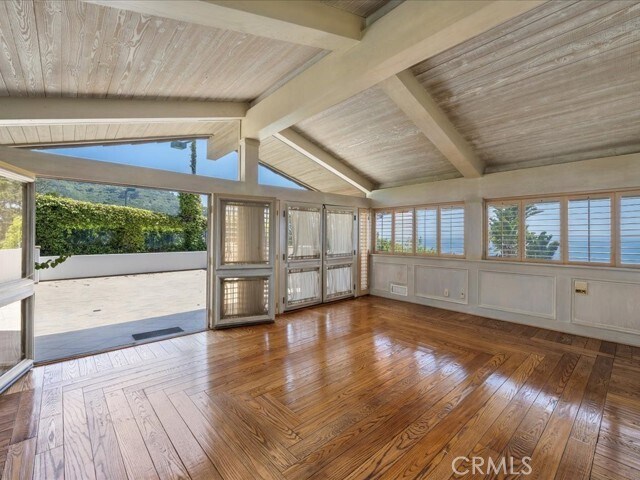 Building Photo - 709 Paseo Del Mar