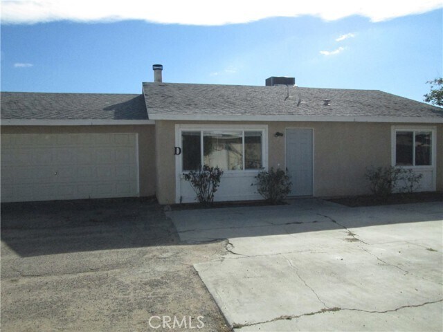 Building Photo - 10674 Kiowa Rd