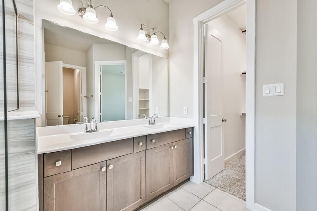 Building Photo - 27025 Sofia Forest Dr