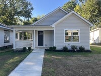 Building Photo - 248 Linden St