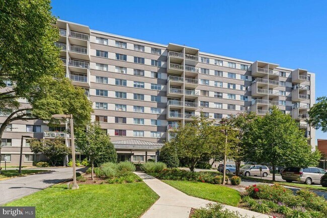 Building Photo - 4977 Battery Ln