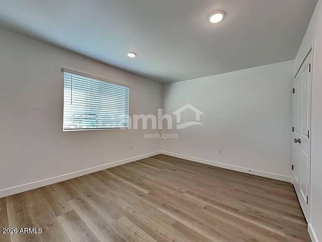 Building Photo - 4536 S 98th Ln