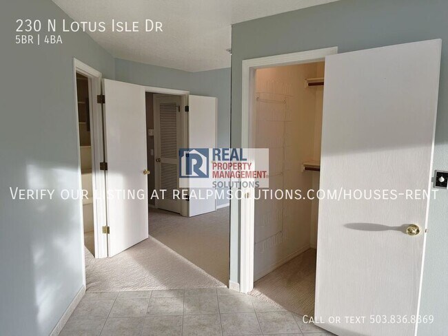 Building Photo - 230 N Lotus Isle Dr