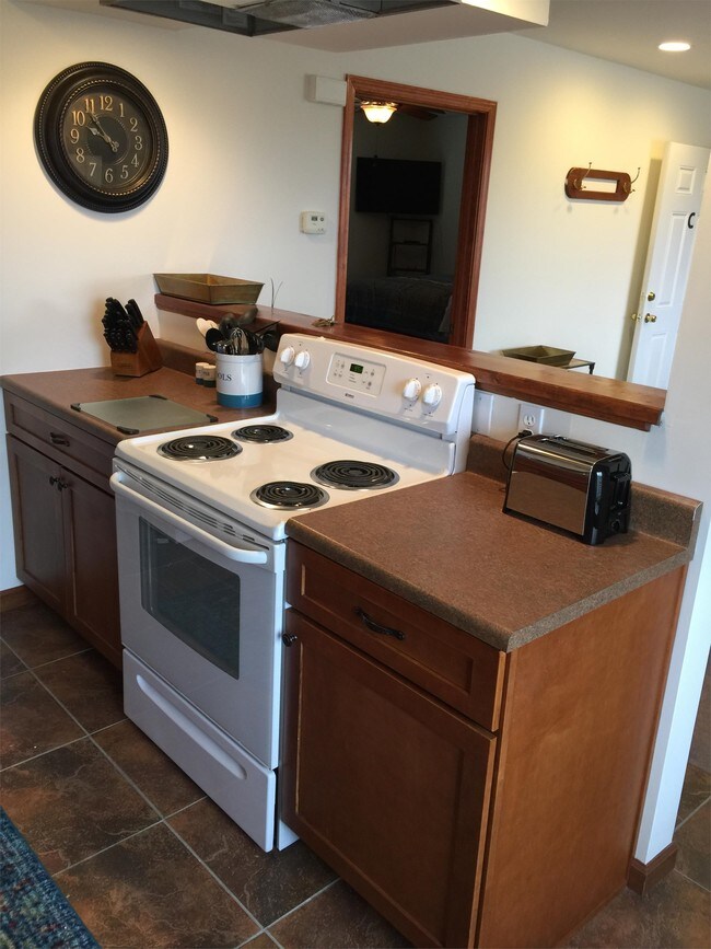 Building Photo - 227 Cheyenne St