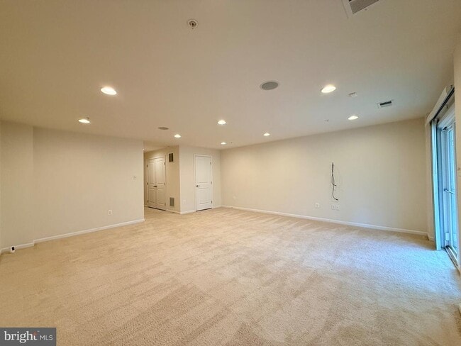 Building Photo - 7296 Dorchester Woods Ln