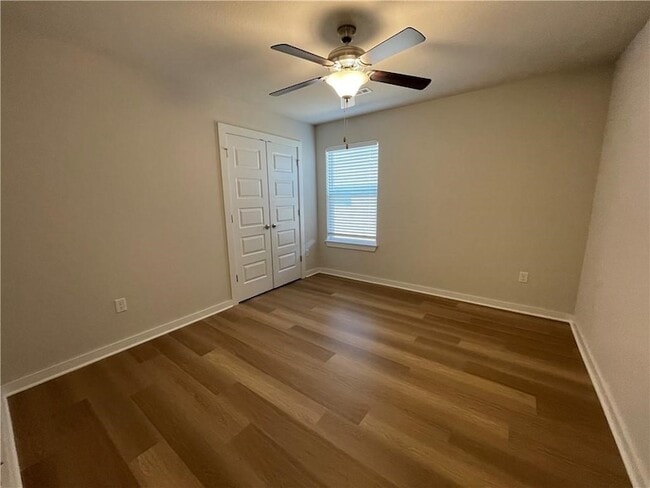 Building Photo - 416 S Emerald Woods Run
