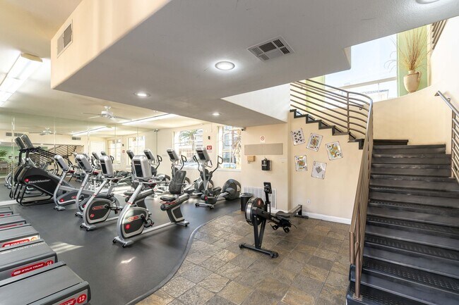 Building Photo - Stylish 1-Bedroom Condo with Private Garag...