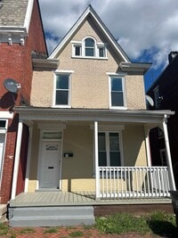 Building Photo - Coming Soon! Beautiful 5 Bedroom, 1.5 Bath...