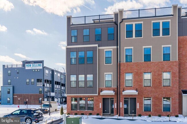 Building Photo - 44592 Strabane Ter