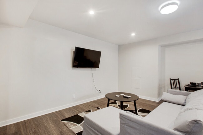 Building Photo - 4032 Clark Ave