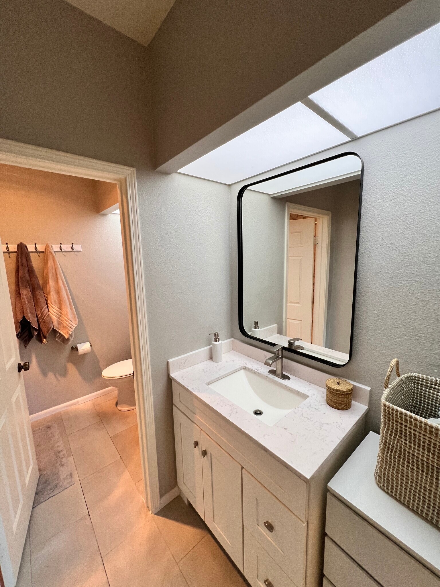 Building Photo - 5805 Friars Rd