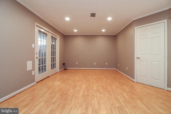 Building Photo - 3860 Inverness Rd