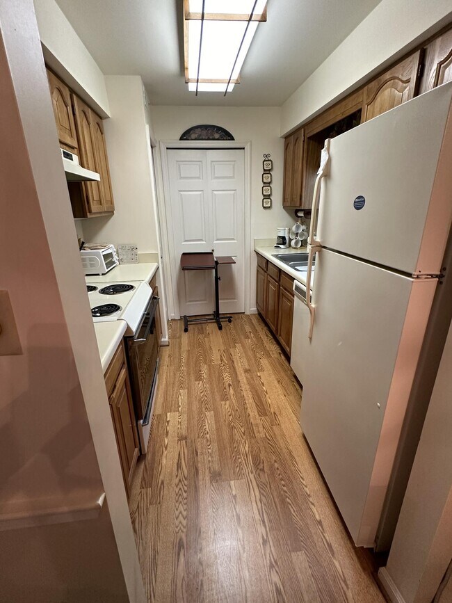 Building Photo - 1167 Turkey Foot Rd