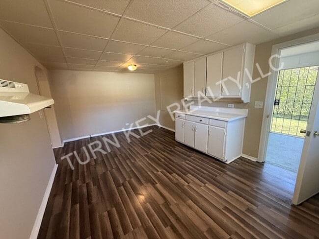 Building Photo - Home for rent in Forestdale **Accepts Section 8**