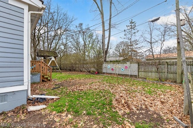 Building Photo - 9024 Mandon Rd