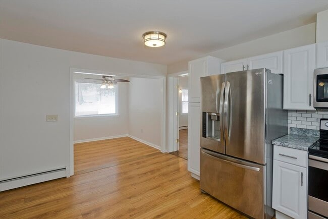 Building Photo - 159 N Monson Rd