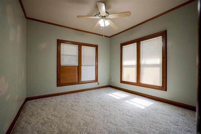 Building Photo - Charming 1920s Midtown bungalow with lots of space and character