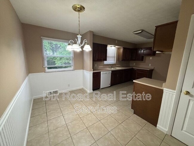 Building Photo - 4420 Roosevelt Blvd