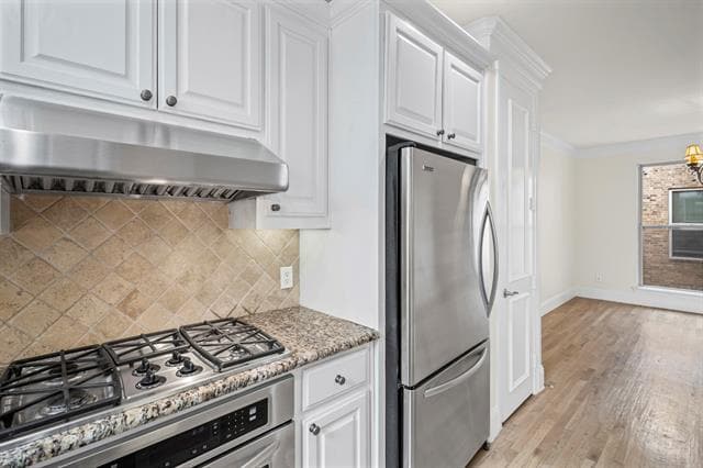 Building Photo - 4144 Grassmere Ln