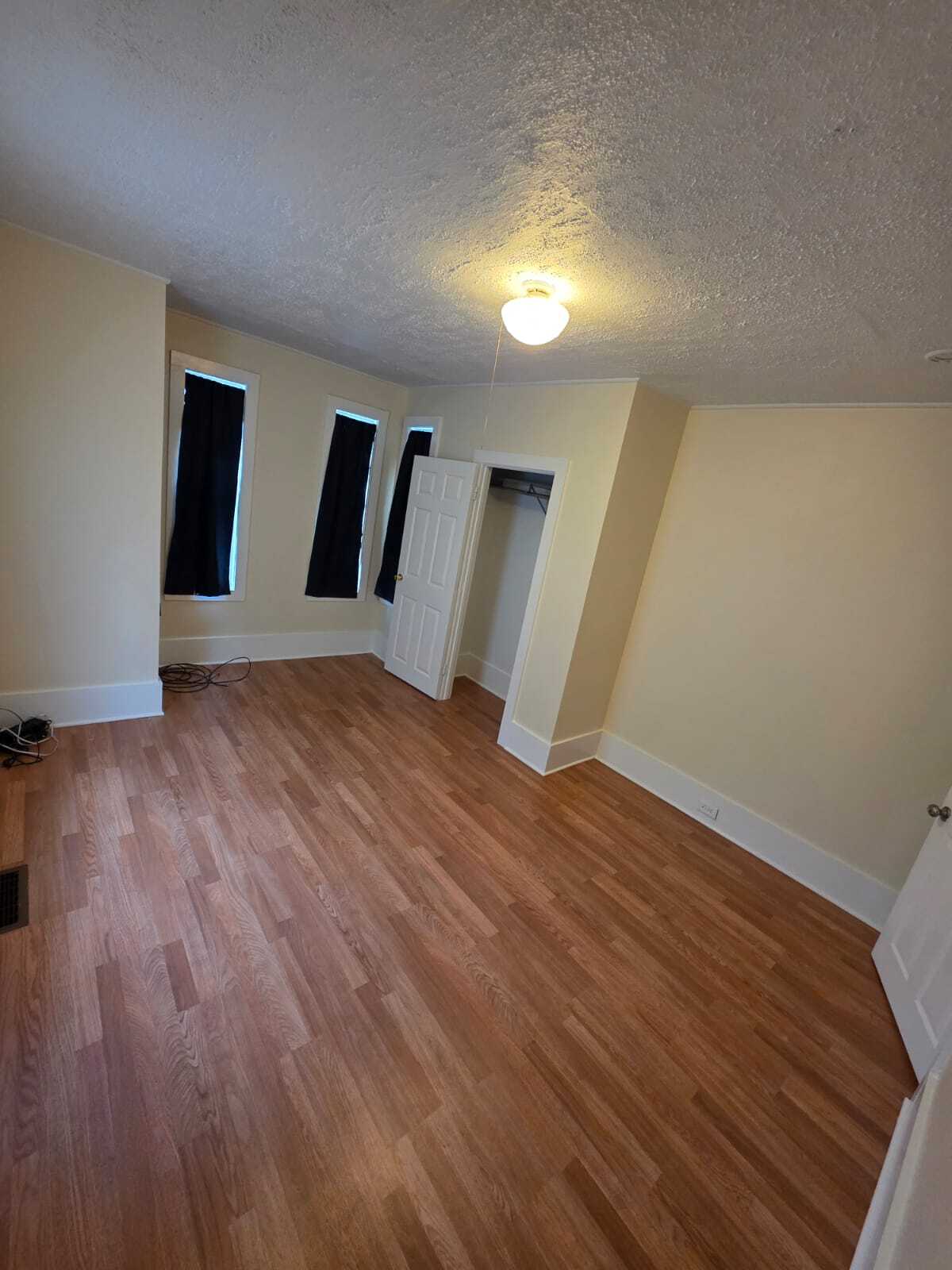 Building Photo - 150 Barker Ave