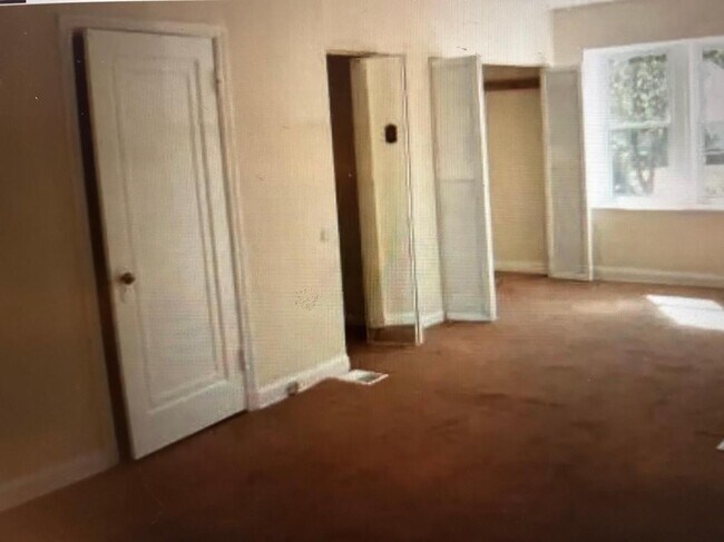 Master BR - 1161 Ursula Ave