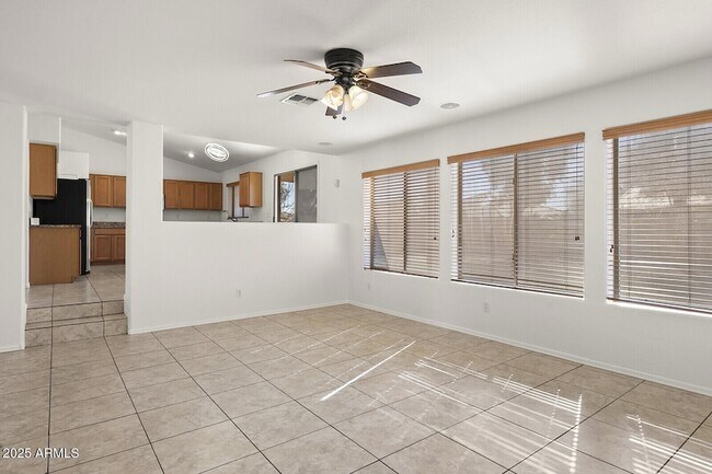 Building Photo - 3297 E Warbler Rd