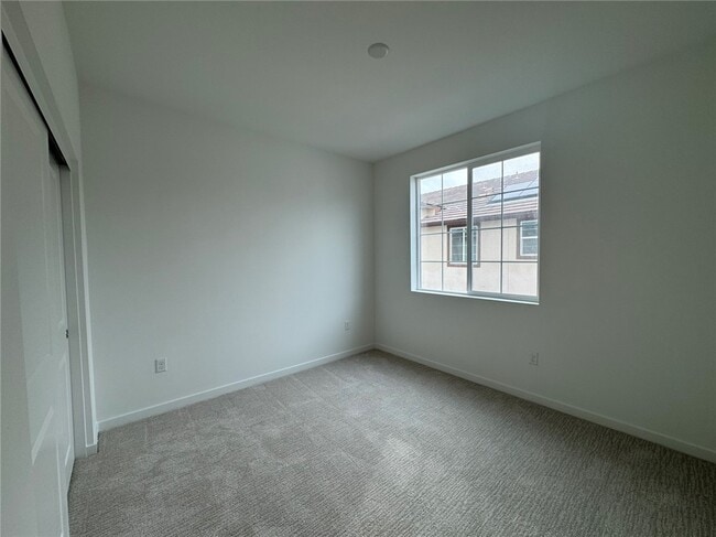 Building Photo - 12772 Lomond Wy