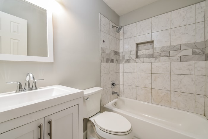 Building Photo - 310 Victoria Dr