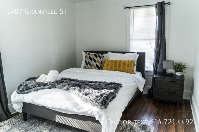 Building Photo - 1487 Granville St