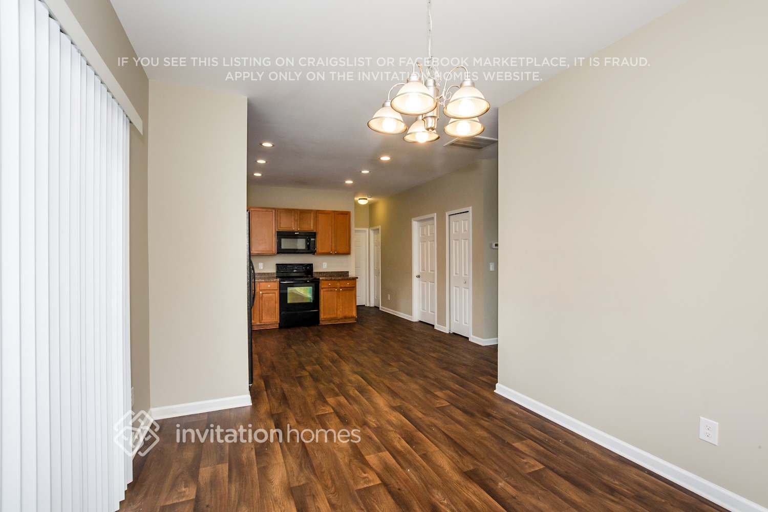 Building Photo - 4007 Blue Stream Ln