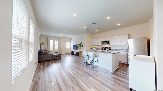 Building Photo - 5814 Lilac Lndg