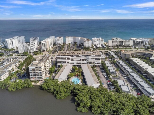 Building Photo - 3589 S Ocean Blvd