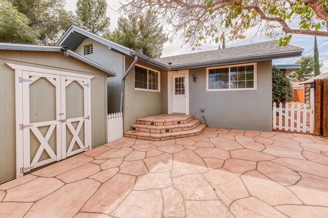 Building Photo - Stunning Turn of the 20th Century Home in ...