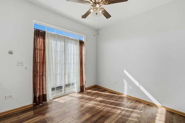 Building Photo - 1357 W Alder Creek Dr