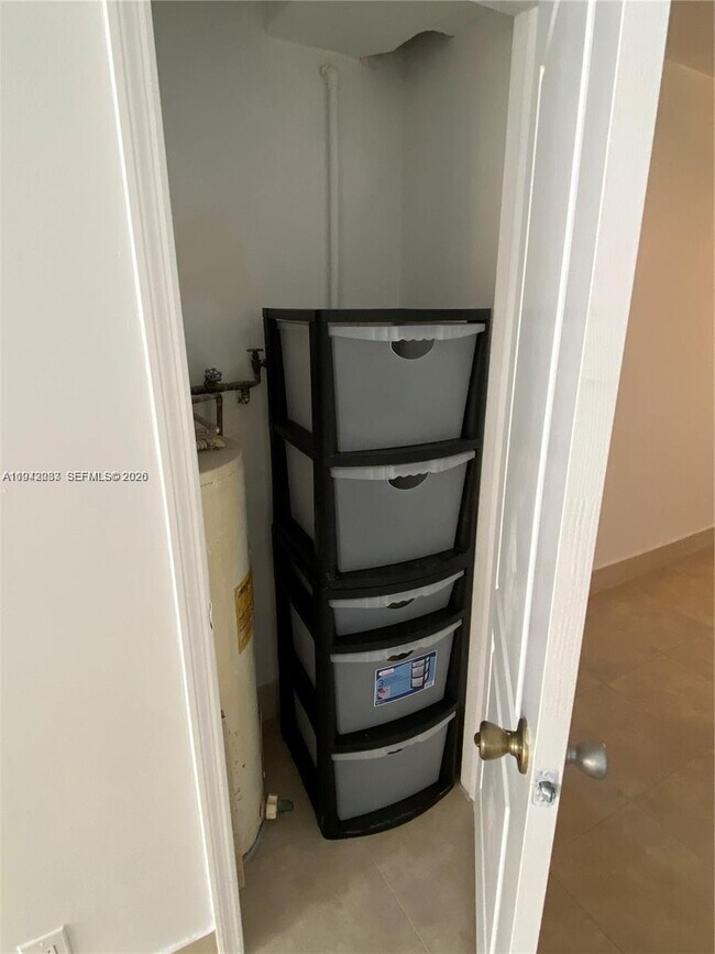 Building Photo - 11398 Royal Palm Blvd