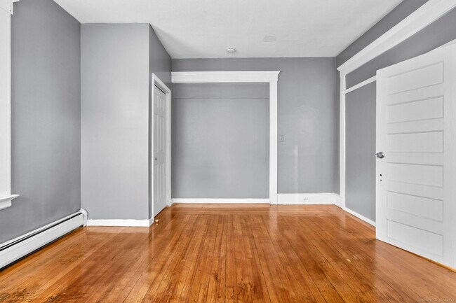 Building Photo - 379 Winthrop Ave
