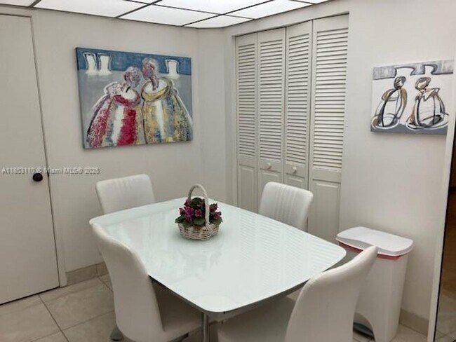 Building Photo - 20191 E Country Club Dr