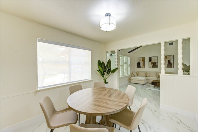 Building Photo - 8706 Bedworth Ln