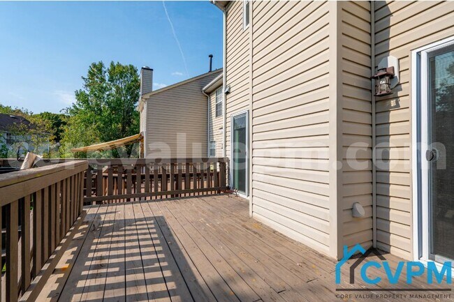 Building Photo - 7679 Blueberry Hill Ln
