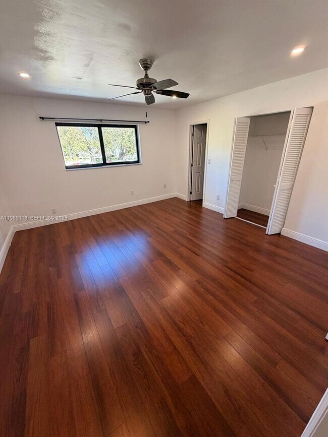 Building Photo - 7101 SW 113th Ct