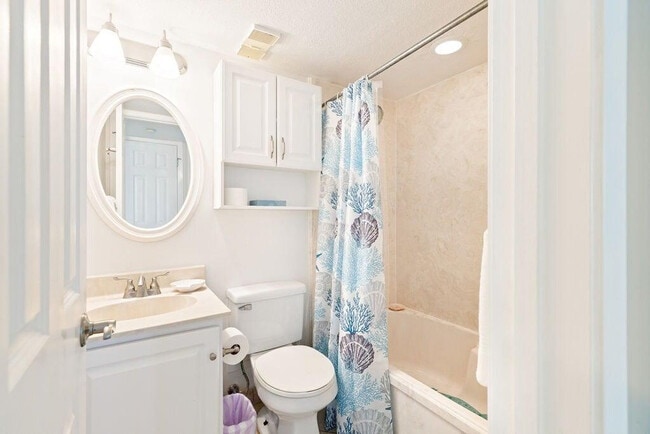 Building Photo - 3768 E County Hwy 30A