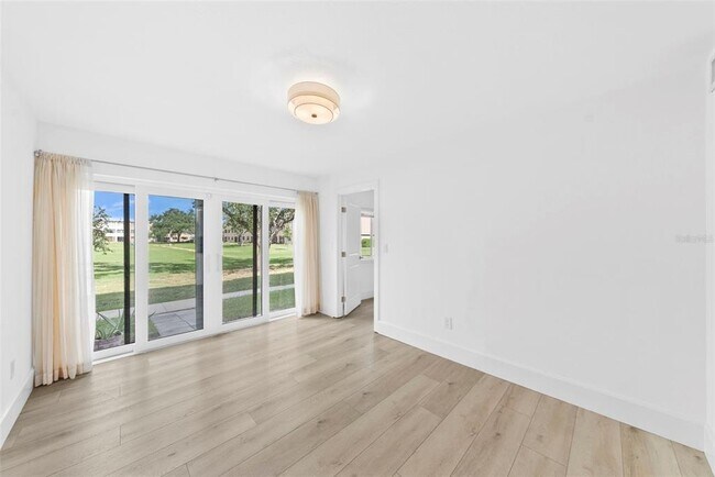 Building Photo - 4920 Locust St NE