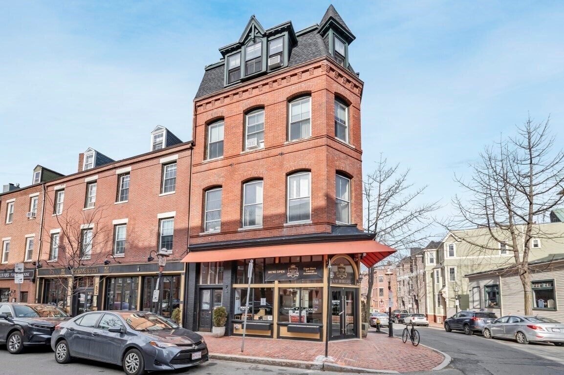 Building Photo - 73 Main St