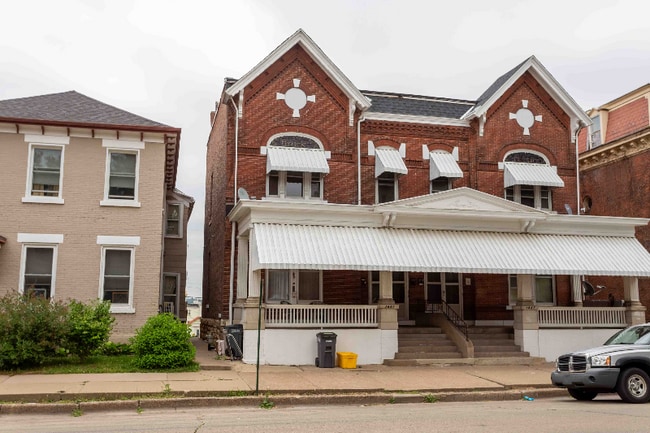 Building Photo - 1660 Iowa St