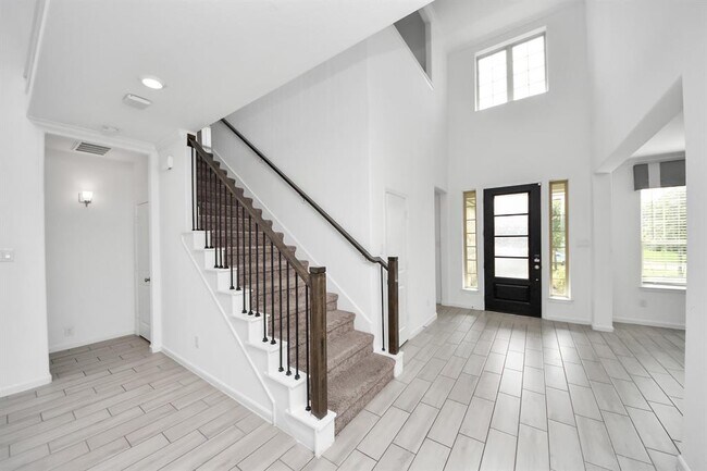 Building Photo - 3007 Velda May Dr
