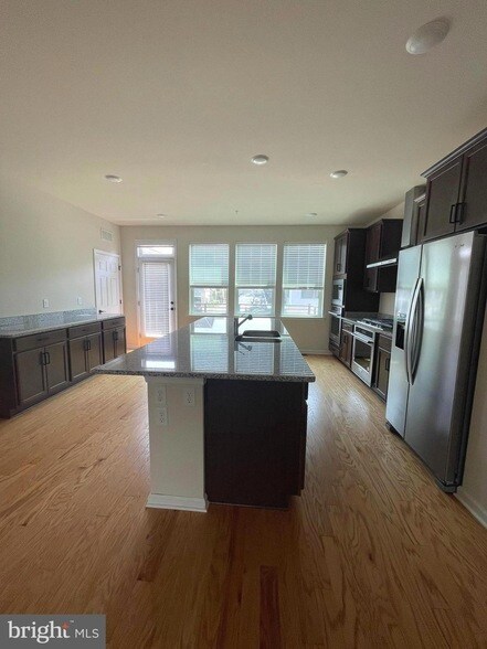 Building Photo - 103 Vaughn Dr Ext