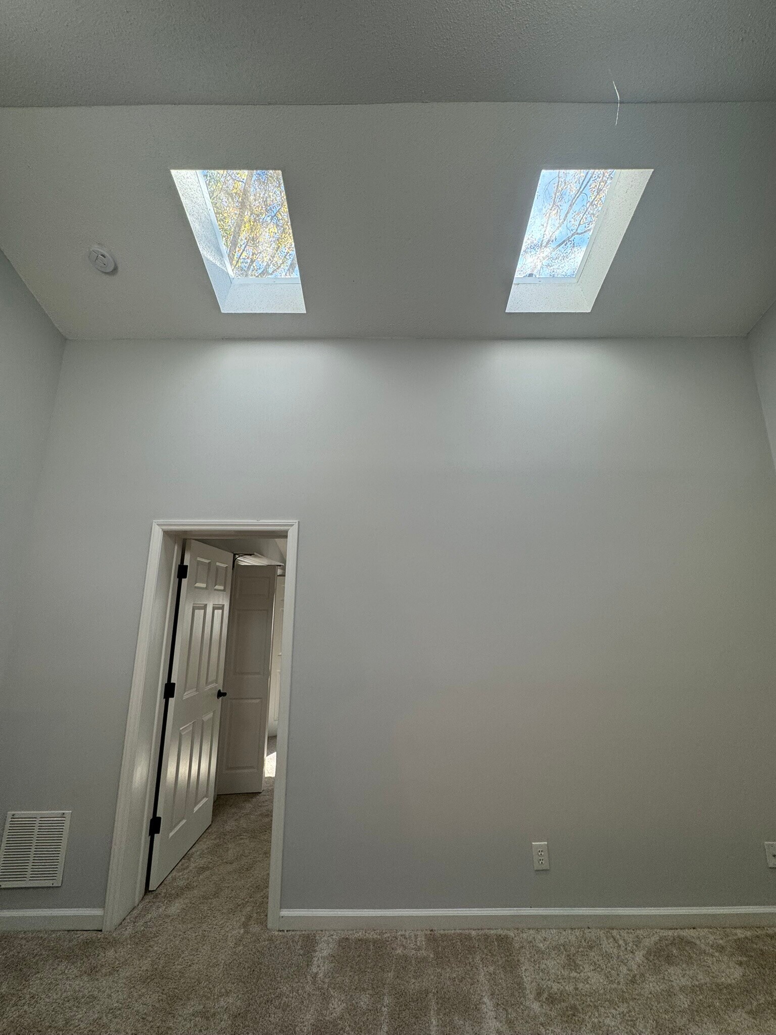 Upstairs Living Room - 109 Sparger Springs Ln