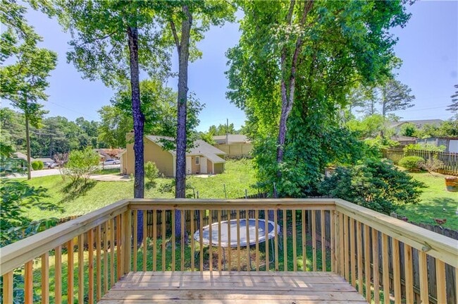 Building Photo - 4647 Candlewyck Way