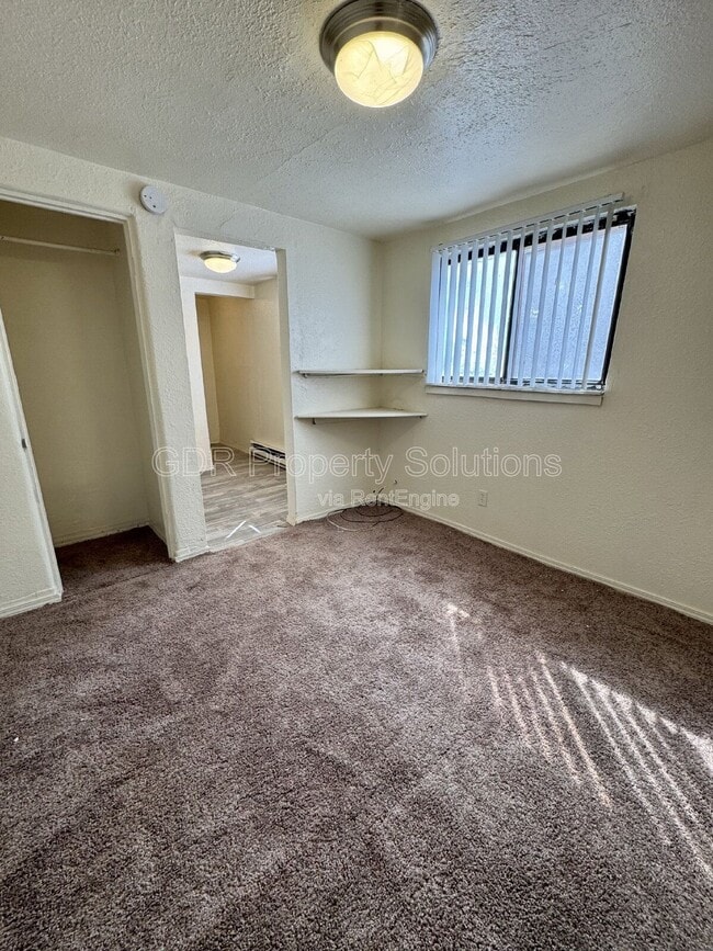 Building Photo - 304 Texas St NE